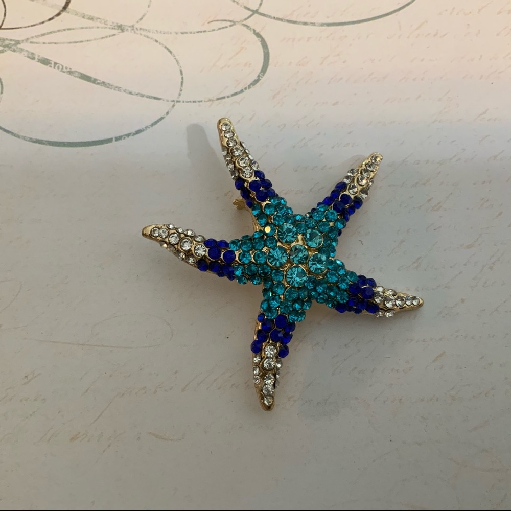 STARFISH PIN CRYSTAL RHINESTONE BLUE CLEAR stunning!